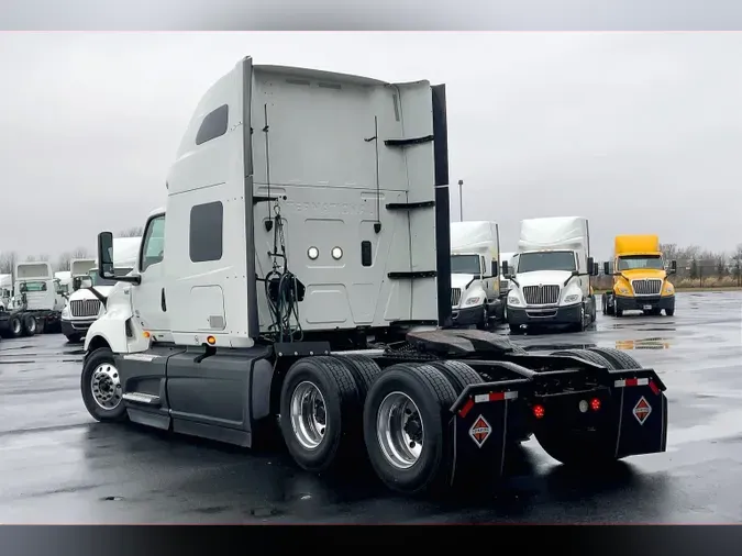 2022 INT LT625 6x4