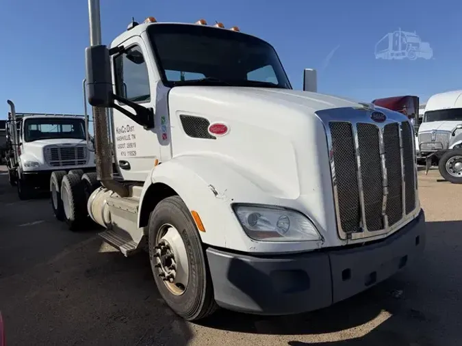 2015 PETERBILT 579