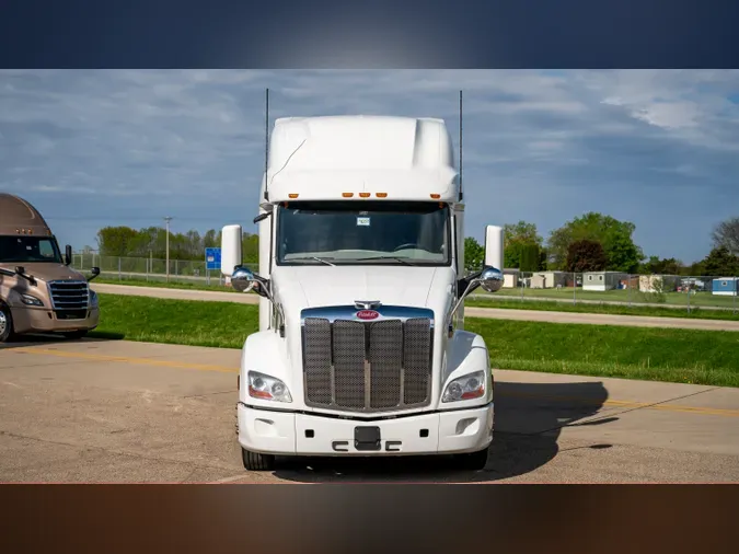 2021 PETERBILT 579