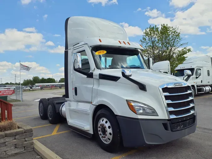 2021 FREIGHTLINER/MERCEDES NEW CASCADIA PX126648bcca1ea95a291af0d70ef1a1bf07f25