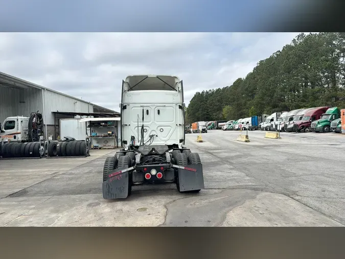 2021 Freightliner Cascadia 1268bd6f436f757886c5daa352a3db63b0b