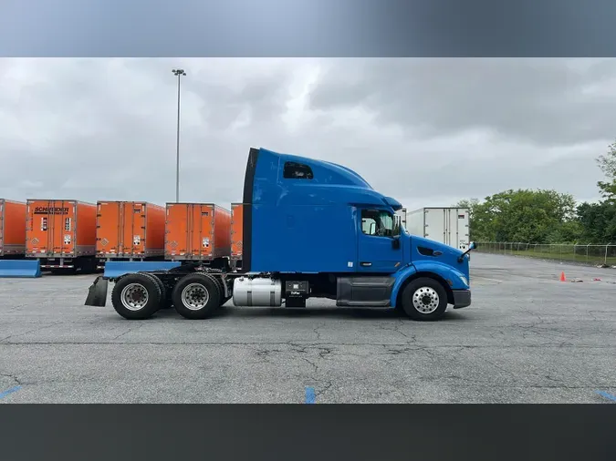 2021 Peterbilt 579
