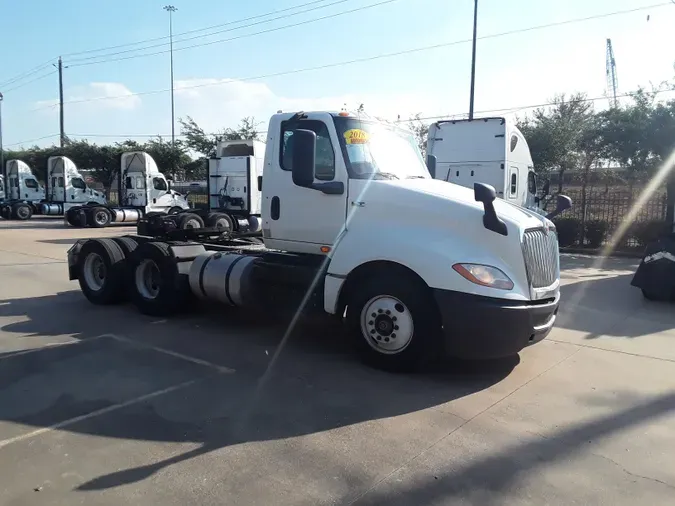 2018 NAVISTAR INTERNATIONAL LT625 DAYCAB T/A