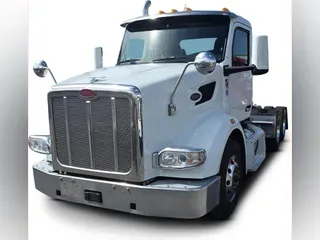 2023 Peterbilt 567