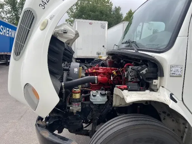 2020 Freightliner M2