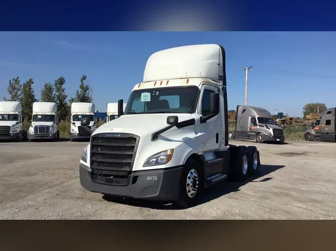 2020 Freightliner Cascadia 126