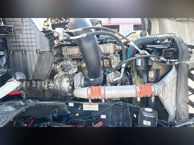 2024 Freightliner Cascadia 126