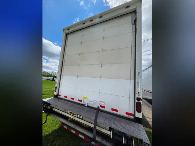 2020 FREIGHTLINER M2 106