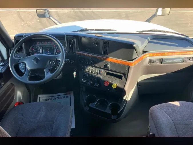2022 INT LT625 6x4