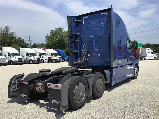 2019 FREIGHTLINER CA126