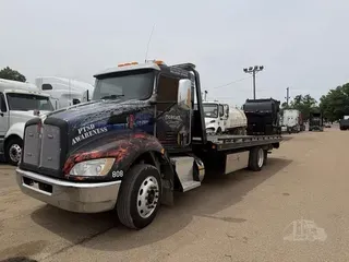 2022 KENWORTH T270