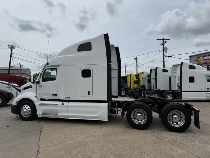 2023 Peterbilt 579