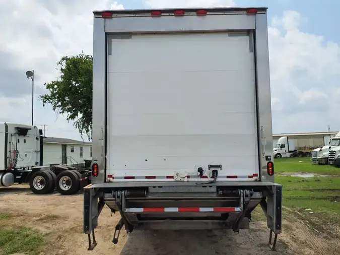 2019 FREIGHTLINER/MERCEDES M2 106