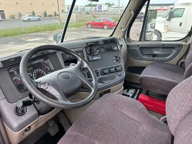 2016 FREIGHTLINER/MERCEDES CASCADIA 125