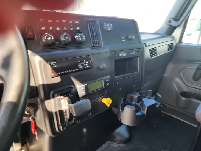 2020 NAVISTAR INTERNATIONAL MV607 (4X2)