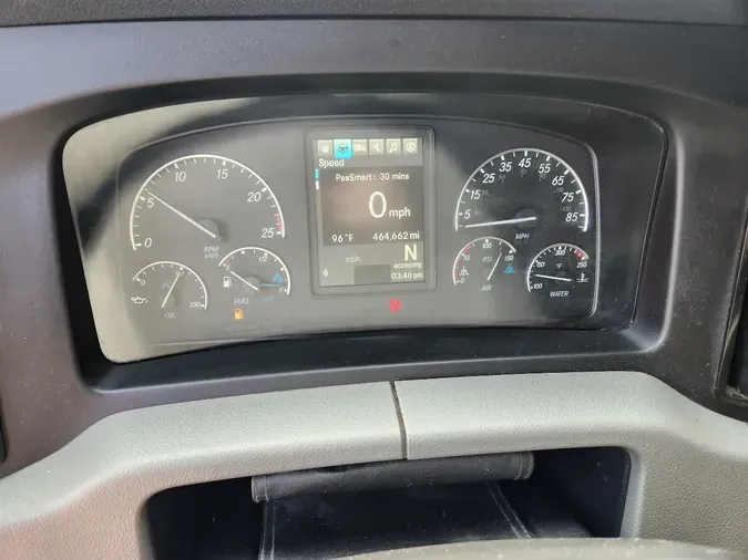 2021 FREIGHTLINER Cascadia 126