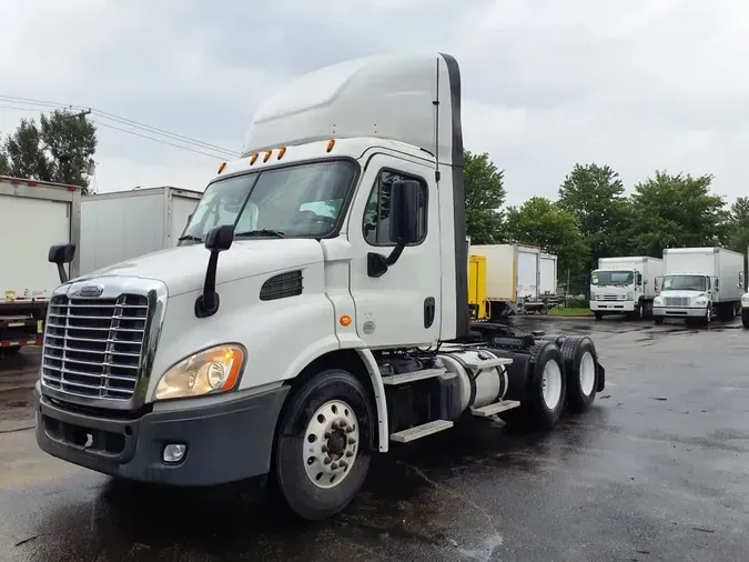 2018 FREIGHTLINER CASCADIA 113" DAYCAB8bfba51f0d5091a0768587e442d13a23