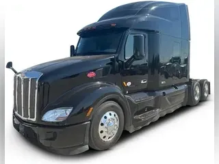 2022 Peterbilt 579