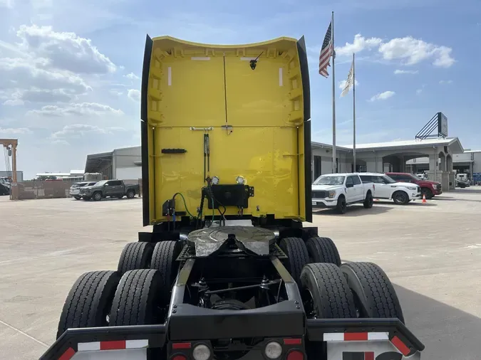 2024 Peterbilt 579