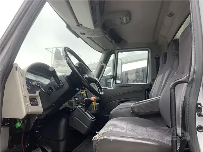 2018 INTERNATIONAL DURASTAR 4300