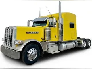 2021 Peterbilt 389