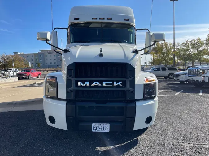 2019 MACK AN64T70