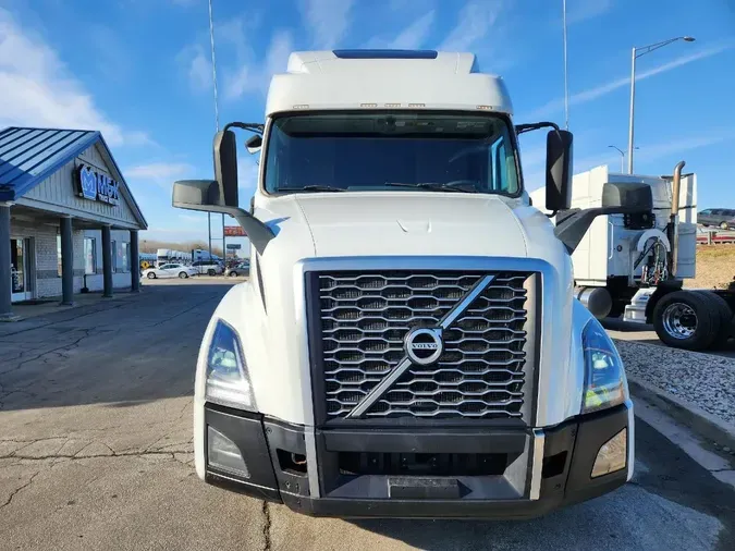 2024 VOLVO VNL64T8608c0a3fc54a49c035f757fabeeb0ebc54
