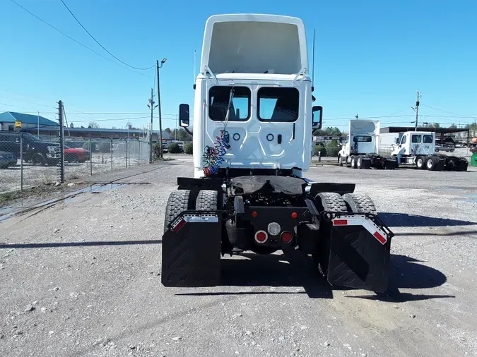 2018 FREIGHTLINER/MERCEDES CASCADIA 113