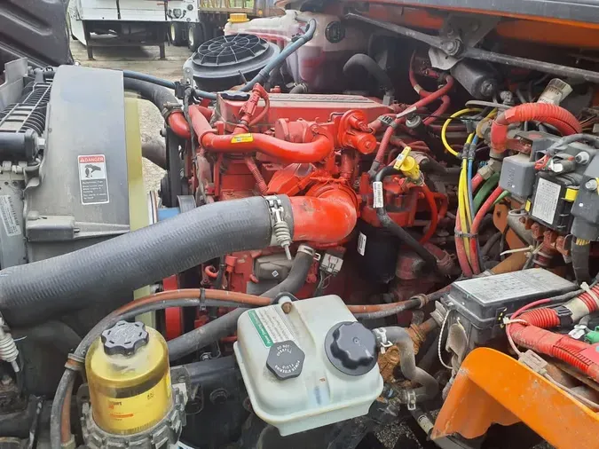 2020 FREIGHTLINER/MERCEDES M2 1068c0b7649b9472b302beea7cff4ce3b7d