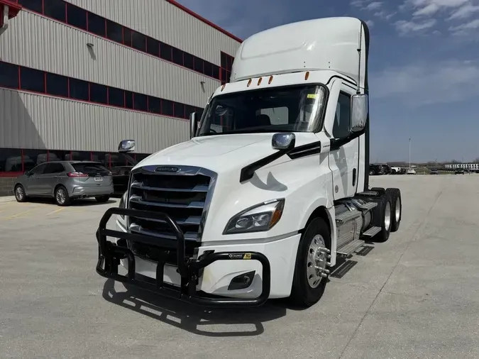 2023 Freightliner Cascadia&reg;
