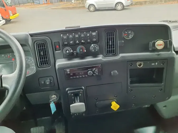 2020 NAVISTAR INTERNATIONAL MV607 (4X2)