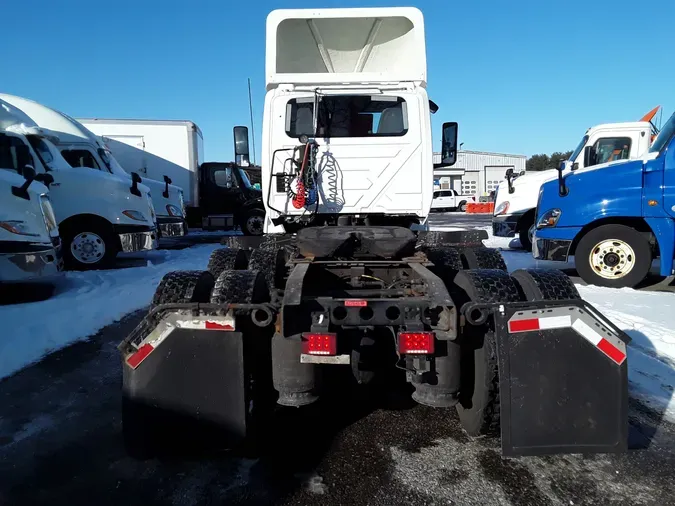 2019 NAVISTAR INTERNATIONAL LT625 DAYCAB T/A