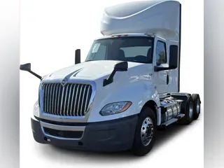 2020 International LT625