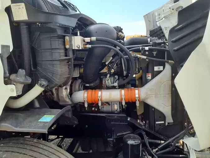 2018 FREIGHTLINER CASCADIA 113
