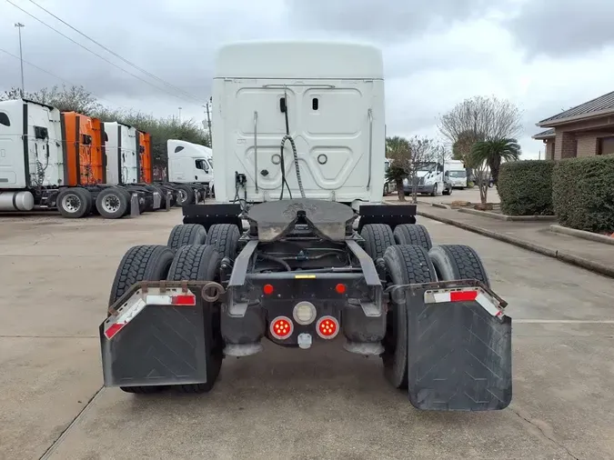 2020 FREIGHTLINER/MERCEDES CASCADIA 125