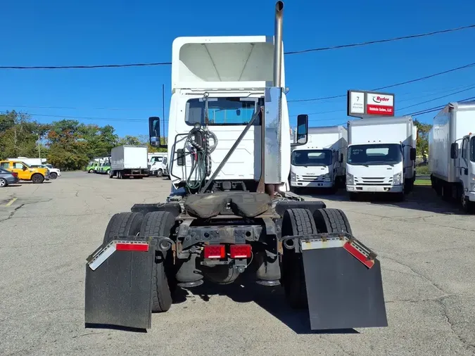 2021 NAVISTAR INTERNATIONAL LT625 DAYCAB S/A