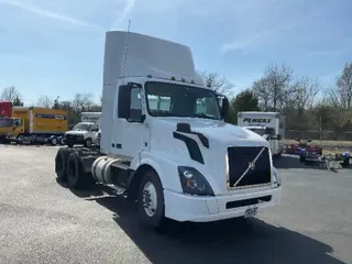 2018 Volvo VNL62300