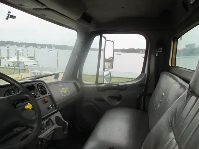 2008 FREIGHTLINER M2