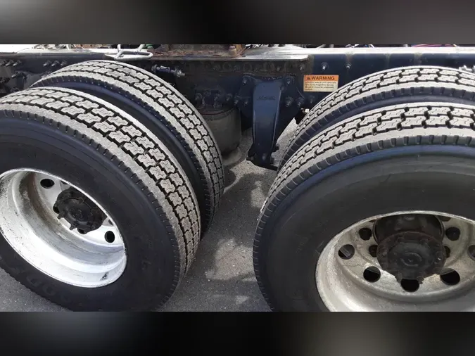 2019 Freightliner Cascadia 125