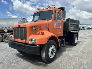2004 PETERBILT 330