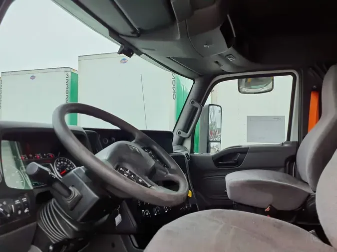 2019 NAVISTAR INTERNATIONAL LT625 SLPR CAB