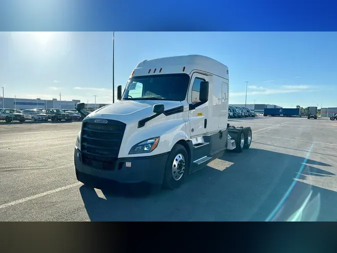 2020 Freightliner Cascadia