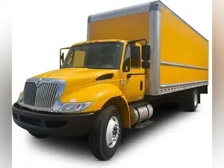 2018 International 4300-4X2
