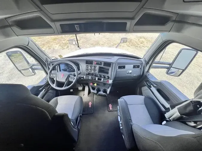 2024 Kenworth T680