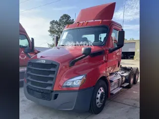 2020 FREIGHTLINER Cascadia 126