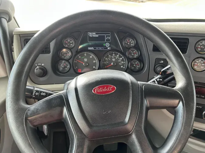 2020 Peterbilt 579