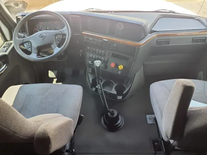 2019 NAVISTAR INTERNATIONAL LT625 SLPR CAB