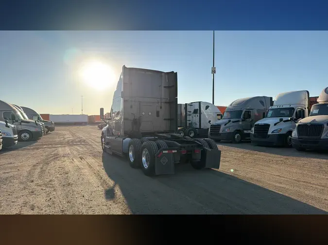 2022 International LT