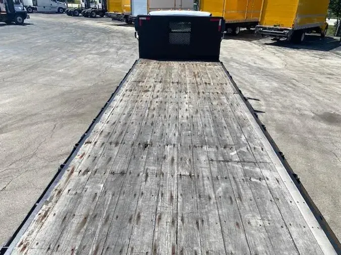 2018 Freightliner Business Class M2 106