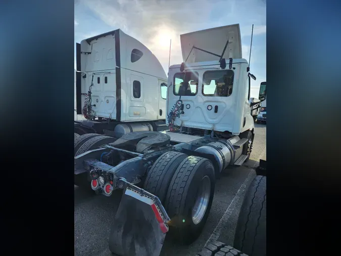 2020 FREIGHTLINER/MERCEDES NEW CASCADIA 116